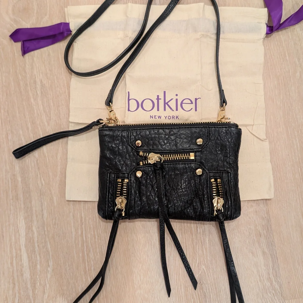 Botkier Black Textured Crossbody Bag - Picture 1 of 5
